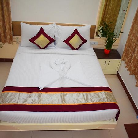 Appartamento Aishwarya Residency Tiruvannāmalai Esterno foto